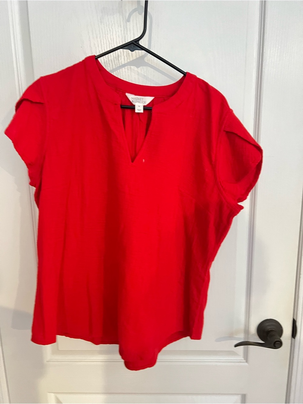 Market & Spruce Red Cap Sleeve V-Notch Blouse